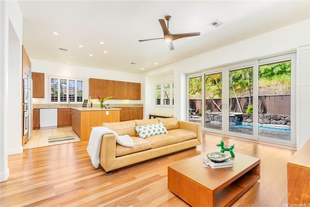 1032 Koko Uka Place, Honolulu, HI 96825
