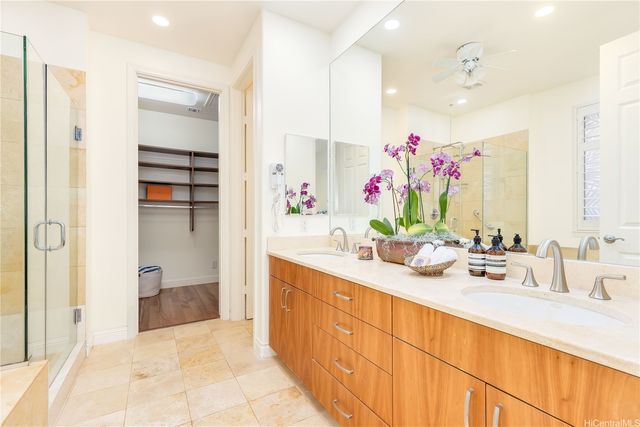 1032 Koko Uka Place, Honolulu, HI 96825
