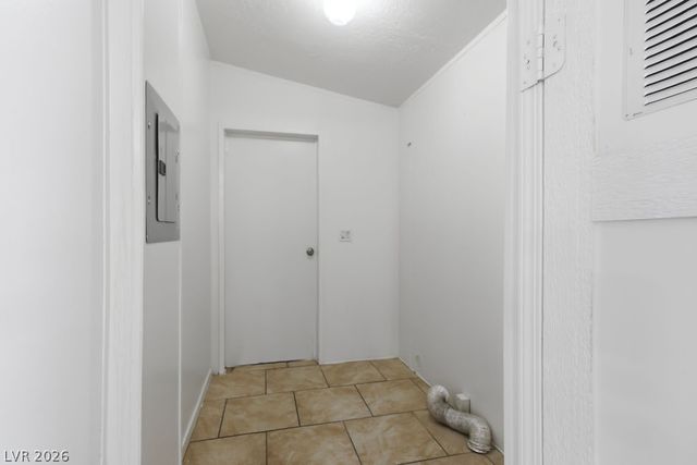 5915 Sassy Rose Drive, Las Vegas, NV 89122