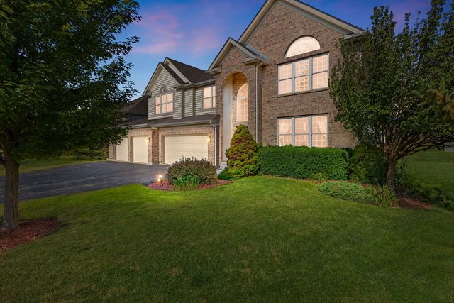 3 Barton Creek Court, Lake In The Hills, IL 60156