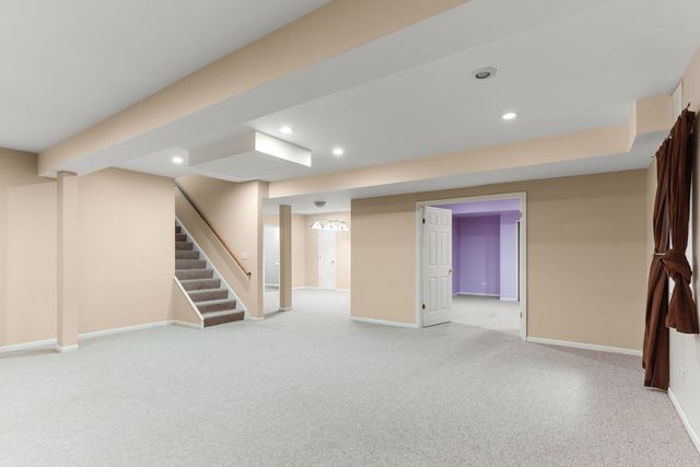 3 Barton Creek Court, Lake In The Hills, IL 60156