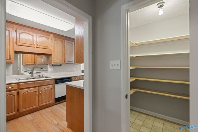 10415 Parliament Drive, Huntsville, AL 35803
