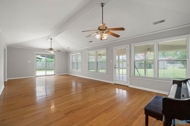 10415 Parliament Drive, Huntsville, AL 35803