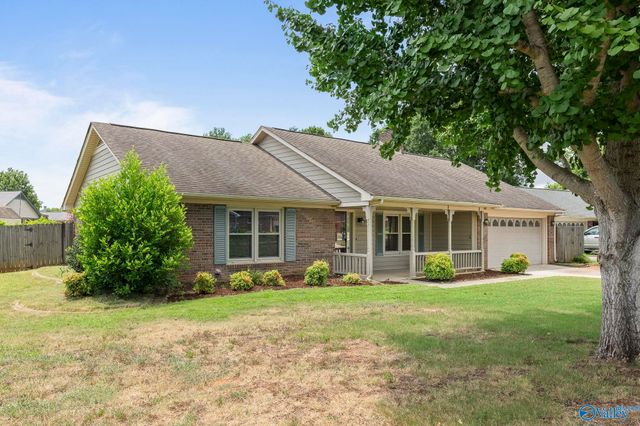 10415 Parliament Drive, Huntsville, AL 35803