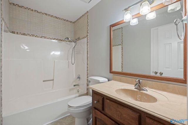 10415 Parliament Drive, Huntsville, AL 35803