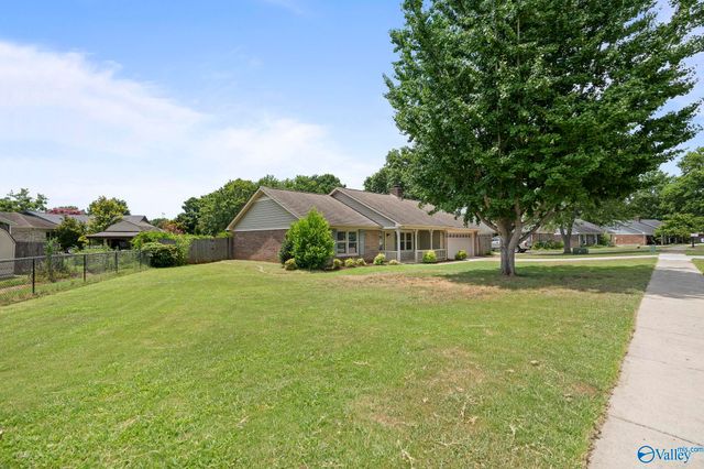 10415 Parliament Drive, Huntsville, AL 35803