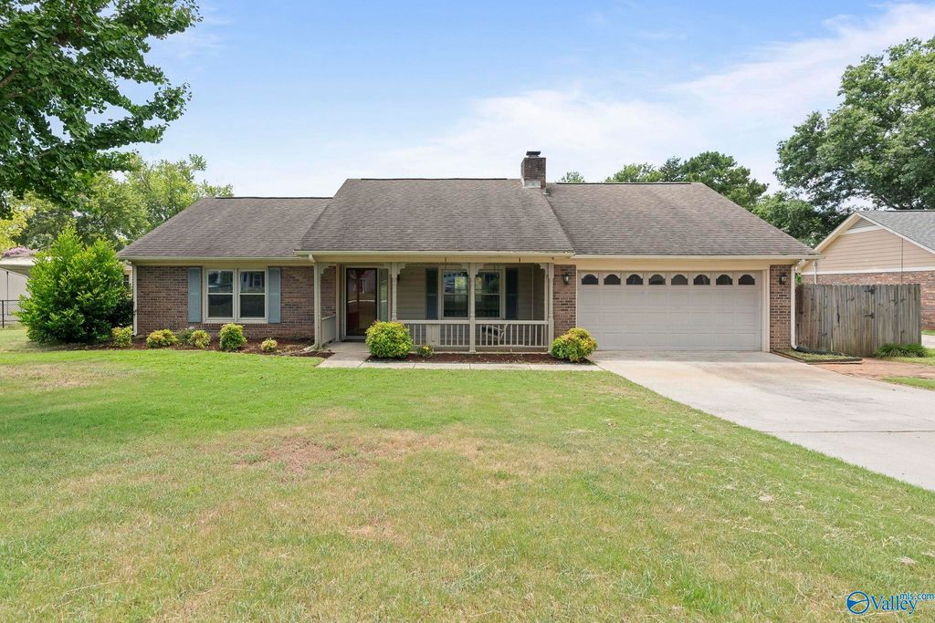 10415 Parliament Drive, Huntsville, AL 35803