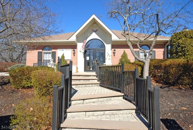 164 Woodward Ln, Bernards Twp., NJ 07920