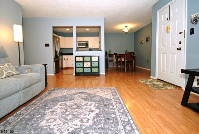 164 Woodward Ln, Bernards Twp., NJ 07920