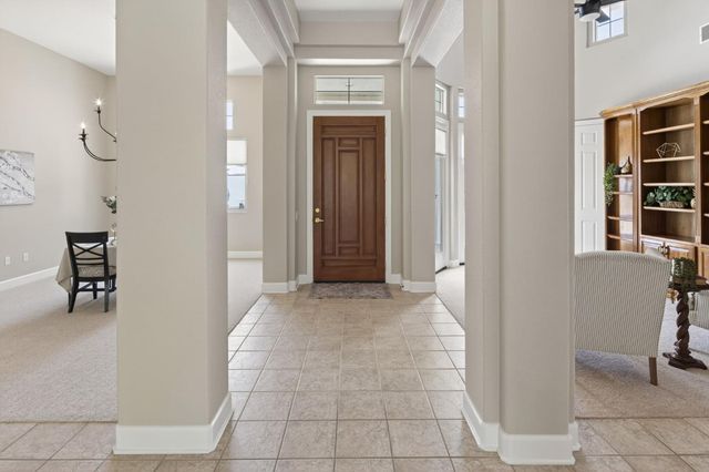 2209 Lamplight Ln, Lincoln, CA 95648