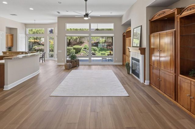 2209 Lamplight Ln, Lincoln, CA 95648