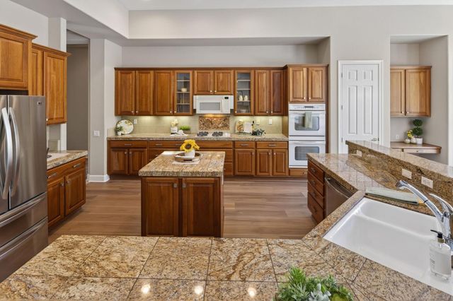 2209 Lamplight Ln, Lincoln, CA 95648
