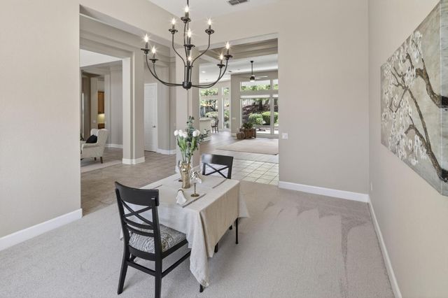 2209 Lamplight Ln, Lincoln, CA 95648
