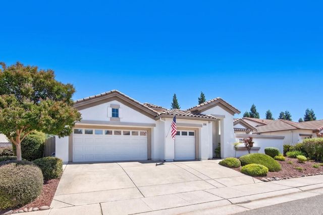2209 Lamplight Ln, Lincoln, CA 95648