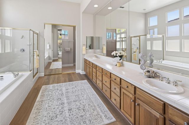 2209 Lamplight Ln, Lincoln, CA 95648