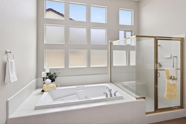 2209 Lamplight Ln, Lincoln, CA 95648