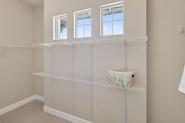 2209 Lamplight Ln, Lincoln, CA 95648