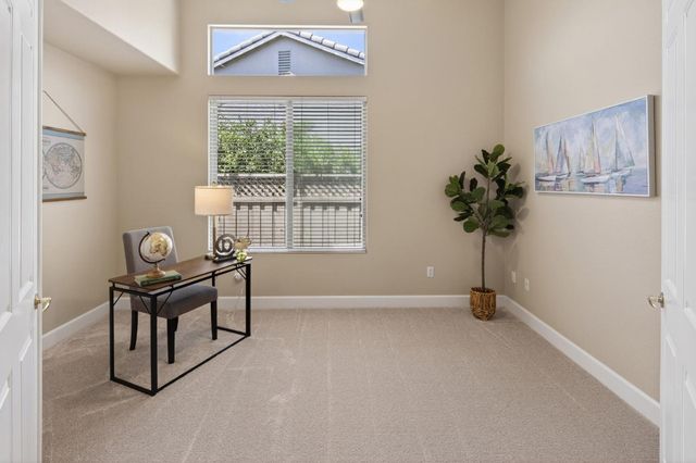 2209 Lamplight Ln, Lincoln, CA 95648