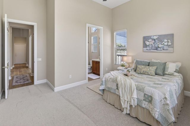2209 Lamplight Ln, Lincoln, CA 95648