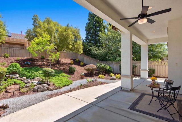 2209 Lamplight Ln, Lincoln, CA 95648