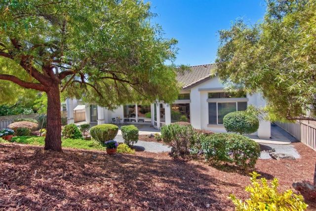 2209 Lamplight Ln, Lincoln, CA 95648