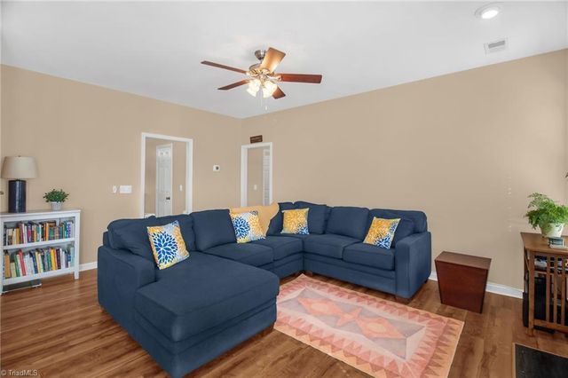 3805 Auburn Hills Drive, Greensboro, NC 27407