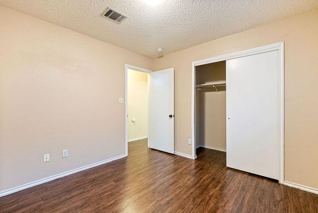 1236 Hughmont DR, Pflugerville, TX 78660