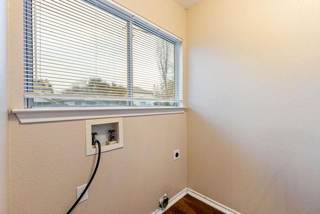 1236 Hughmont DR, Pflugerville, TX 78660