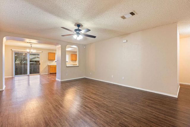 1236 Hughmont DR, Pflugerville, TX 78660