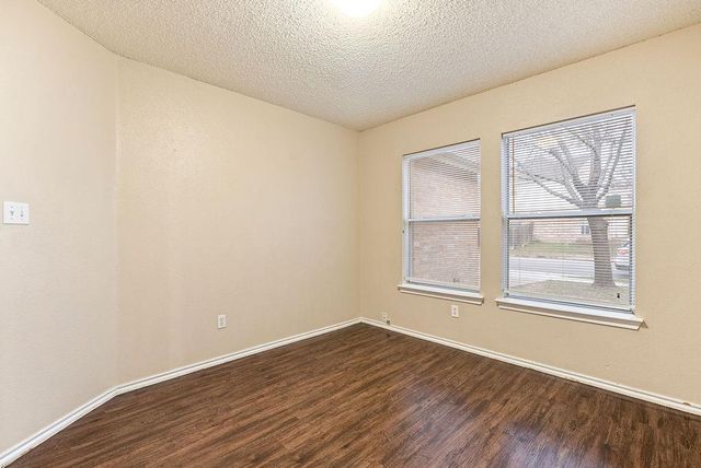 1236 Hughmont DR, Pflugerville, TX 78660