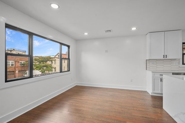 4314 COTTAGE AVE, North Bergen, NJ 07047