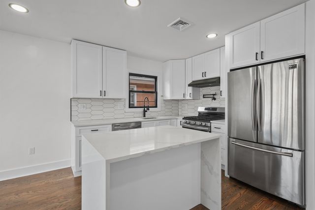 4314 COTTAGE AVE, North Bergen, NJ 07047