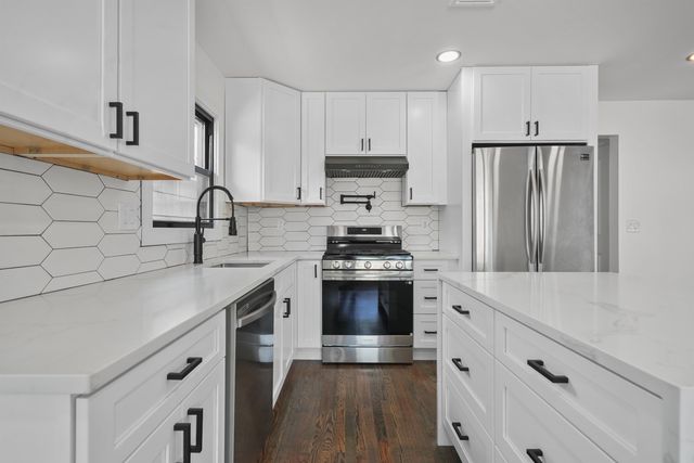 4314 COTTAGE AVE, North Bergen, NJ 07047