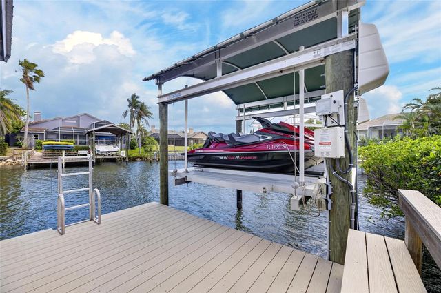 6603 BLACKFIN WAY, Apollo Beach, FL 33572
