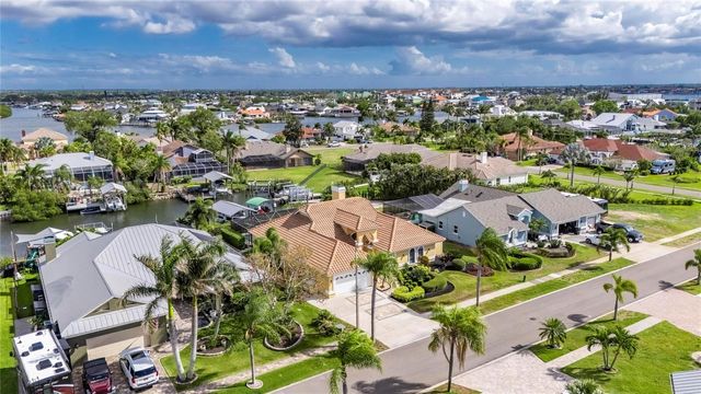 6603 BLACKFIN WAY, Apollo Beach, FL 33572