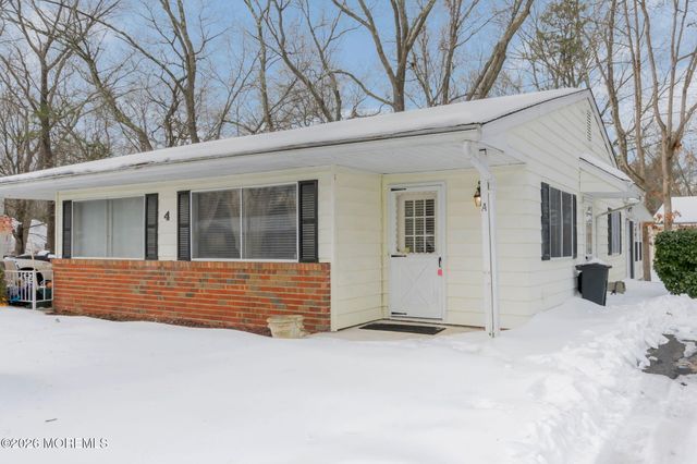 4 A Oregon Drive 4A, Whiting, NJ 08759