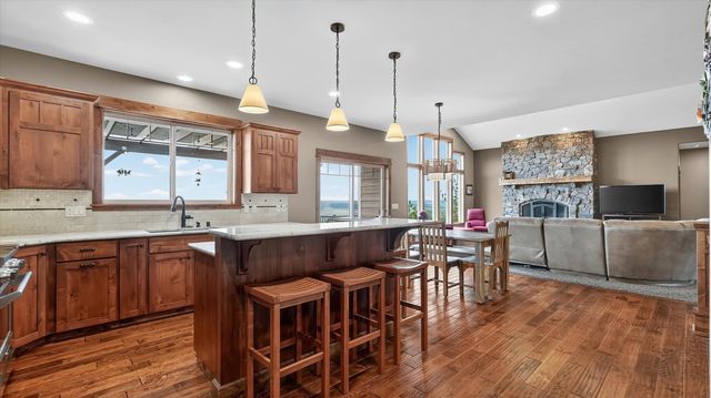 9203 N Scarlet Sky Dr, Spokane, WA 99208