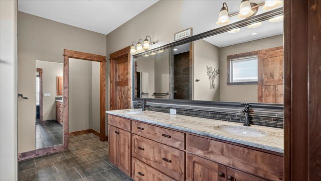 9203 N Scarlet Sky Dr, Spokane, WA 99208