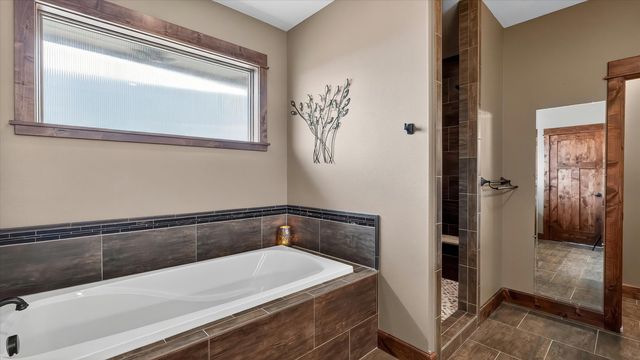 9203 N Scarlet Sky Dr, Spokane, WA 99208