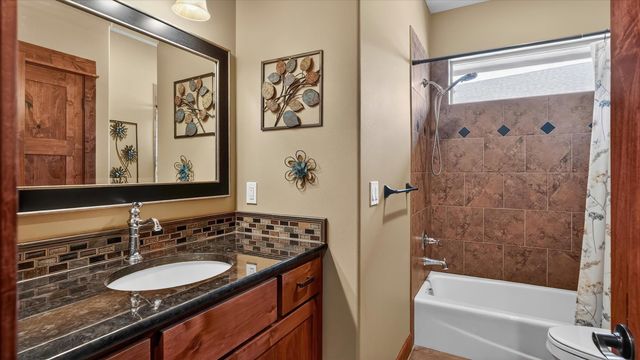 9203 N Scarlet Sky Dr, Spokane, WA 99208