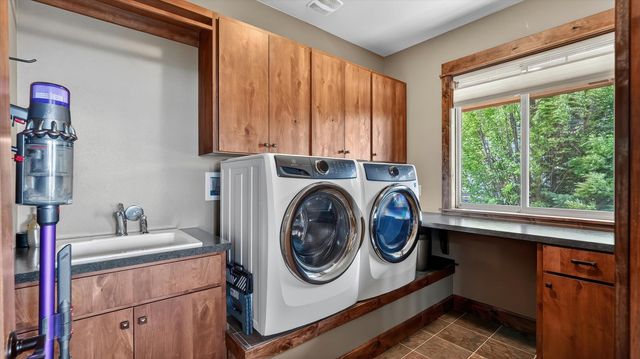 9203 N Scarlet Sky Dr, Spokane, WA 99208