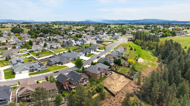 9203 N Scarlet Sky Dr, Spokane, WA 99208