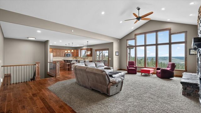 9203 N Scarlet Sky Dr, Spokane, WA 99208
