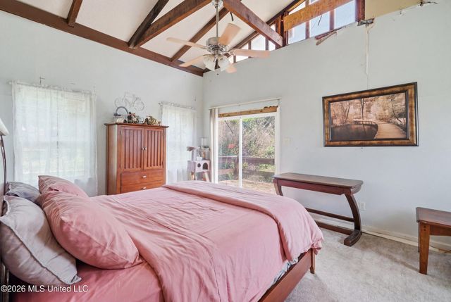 326 Magnolia Avenue, Ocean Springs, MS 39564