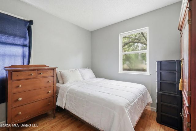 326 Magnolia Avenue, Ocean Springs, MS 39564