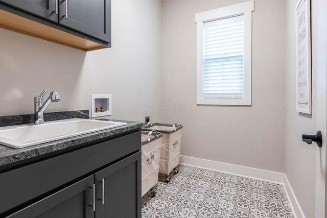 9724 New California Drive, Plain City, OH 43064