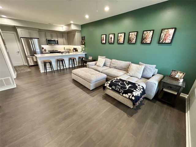 630 SE Westown Parkway, Waukee, IA 50263