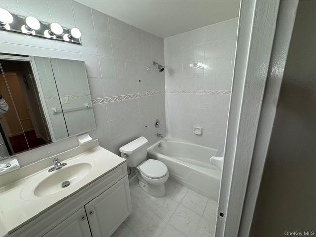 750 Shore Road 1H, Long Beach, NY 11561