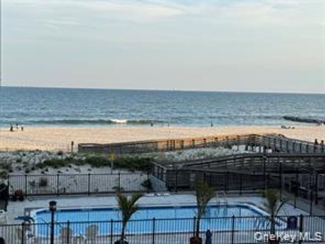 750 Shore Road 1H, Long Beach, NY 11561