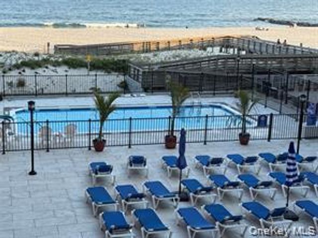 750 Shore Road 1H, Long Beach, NY 11561